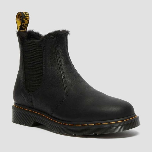 Dr. Martens Faux fur lined ambassador boots in black New in Box - Picture 1 of 7